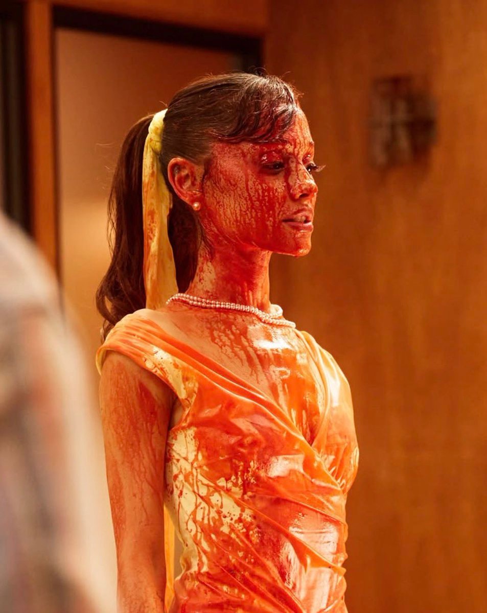 Ariana Grande American Horror Story (photo 1 of 2)