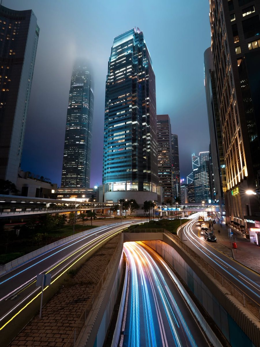Hong Kong Nighttime Skyline 🇭🇰 (photo 3 of 4)