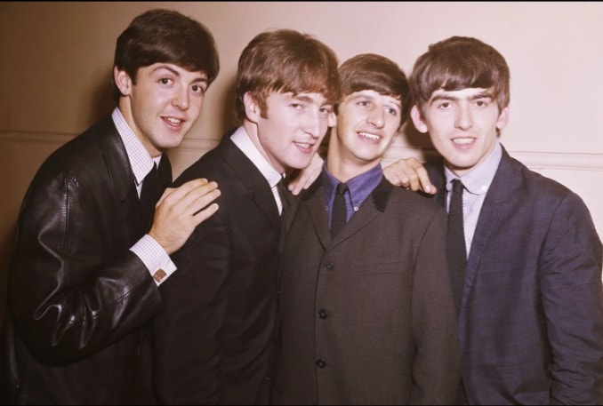 Top 10 countries best-selling artists (photo 2 of 4) Top 10 countries best-selling artists (photo 2 of 4)