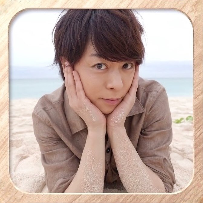 Young man beach portrait 2020 (photo 4 of 4)
