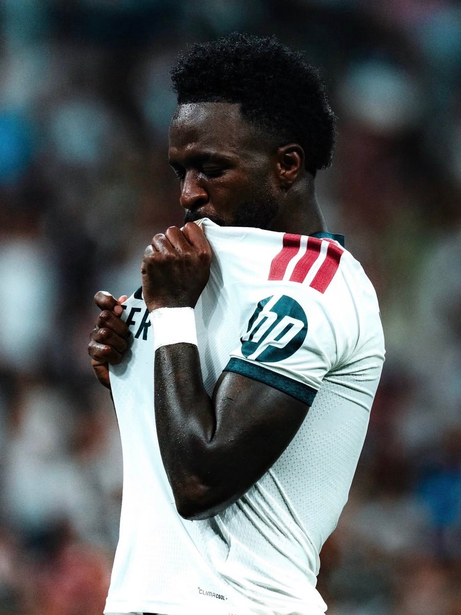 Vinicius Jr. transfer talk (photo 1 of 2)