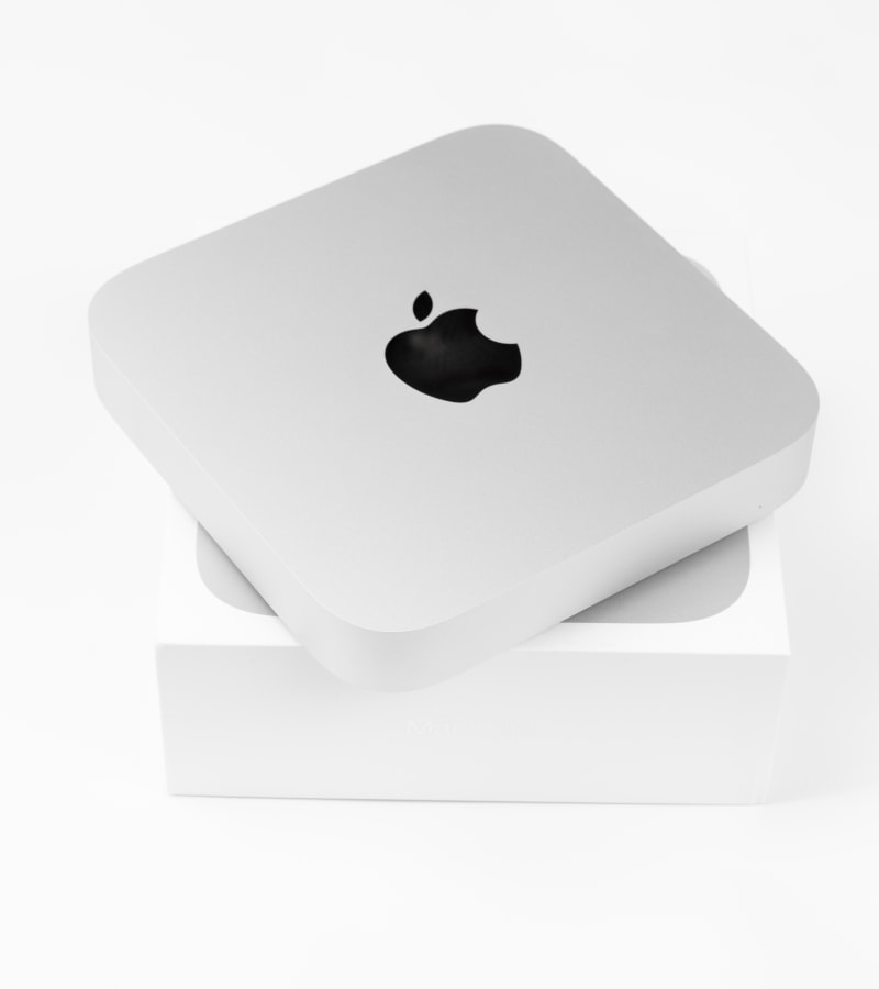 Apple macOS AI security update (photo 1 of 2)