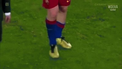 Soccer player gold cleats WOUVA