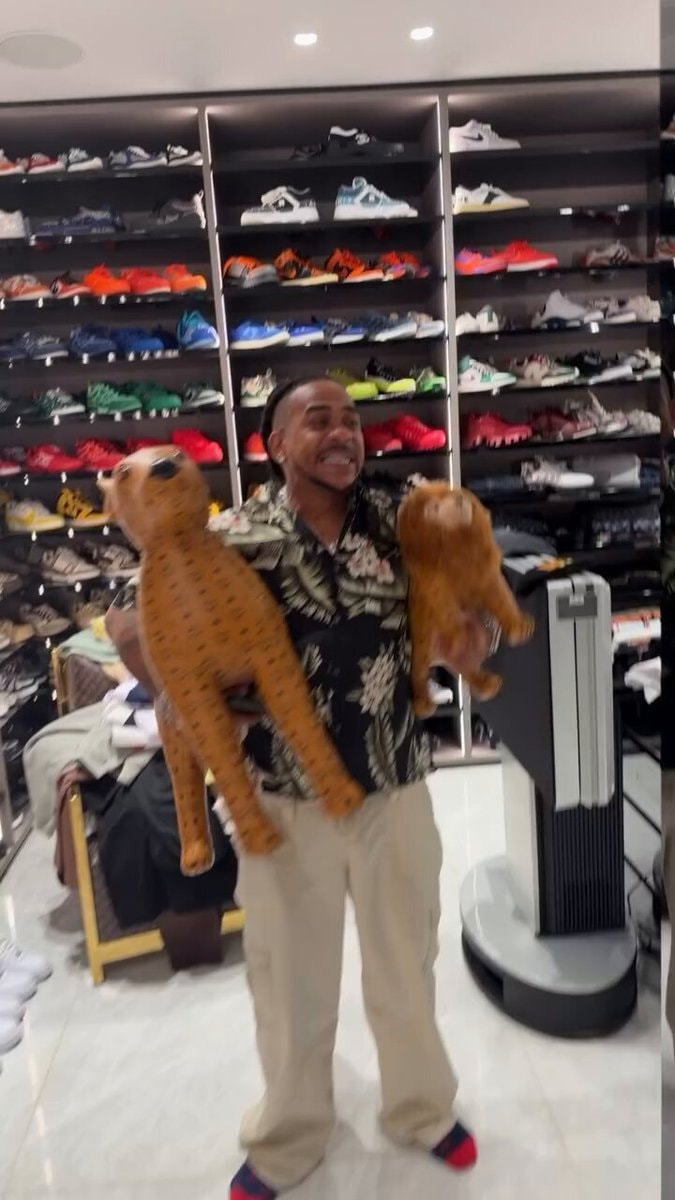 Max B in Rick Ross sneaker room