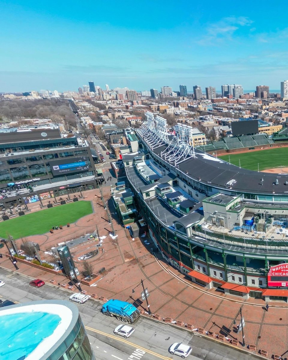 Wrigley Field Chicago Cubs (photo 2 of 3)