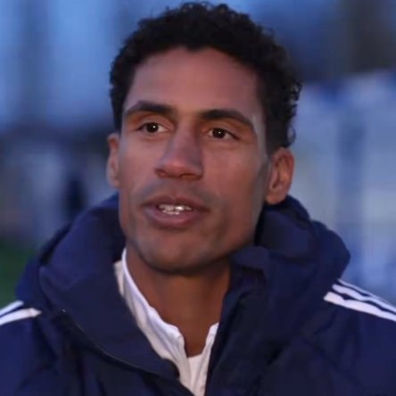 Raphaël Varane Como youth academy heading restrictions (photo 1 of 2)