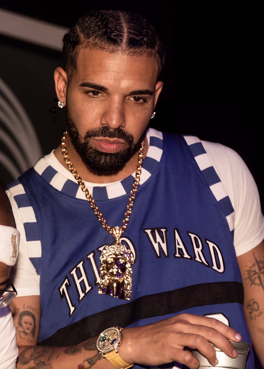 Drake Apple Music US Top 50 chart (photo 1 of 2)