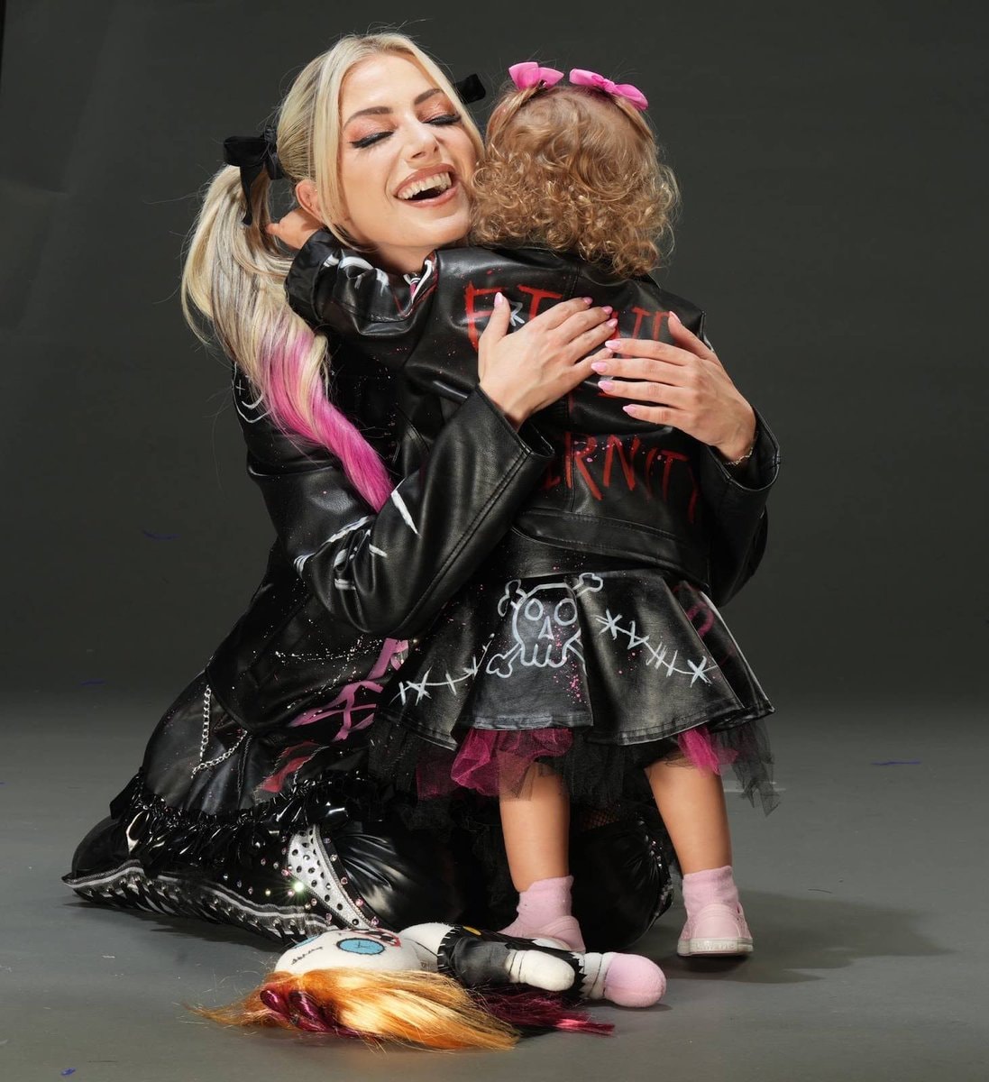 Alexa Bliss on her daughter traveling with her WWE contract