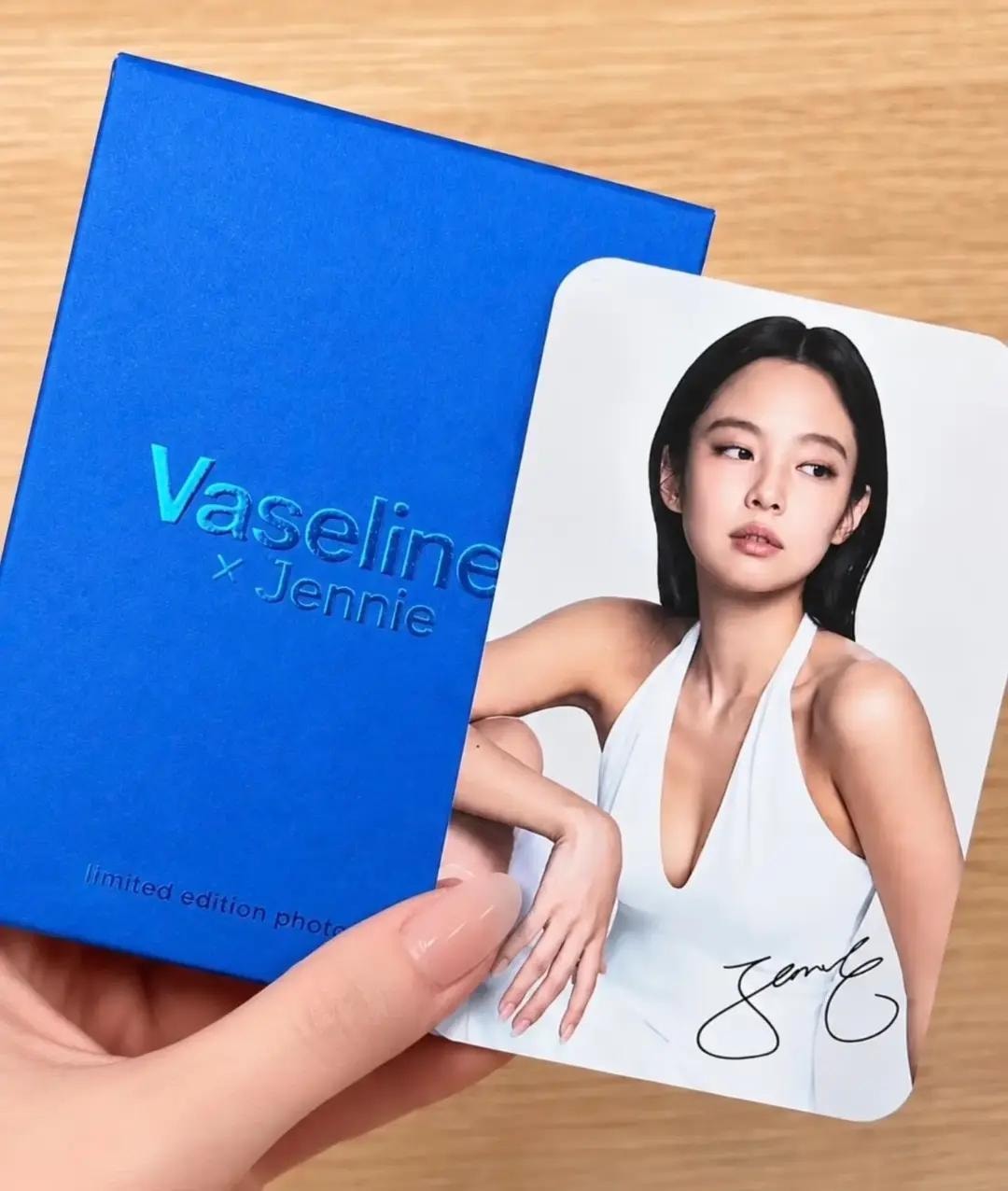 JENNIE Vaseline pop-up items (photo 2 of 4)