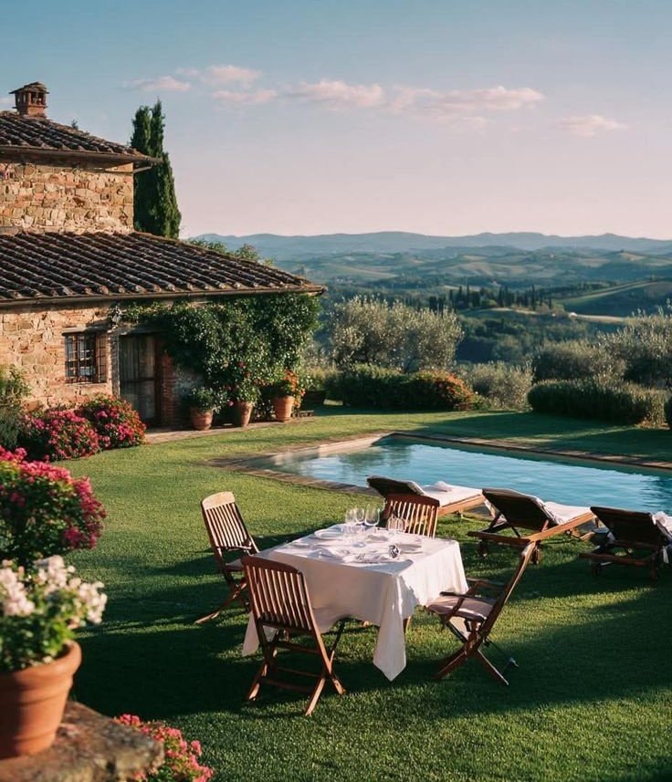 Tuscany Italy outdoor dining view (photo 3 of 4)