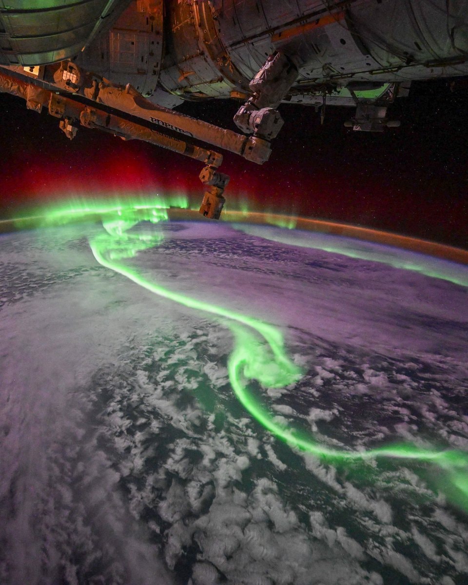 Aurora Borealis from Space (photo 3 of 4)