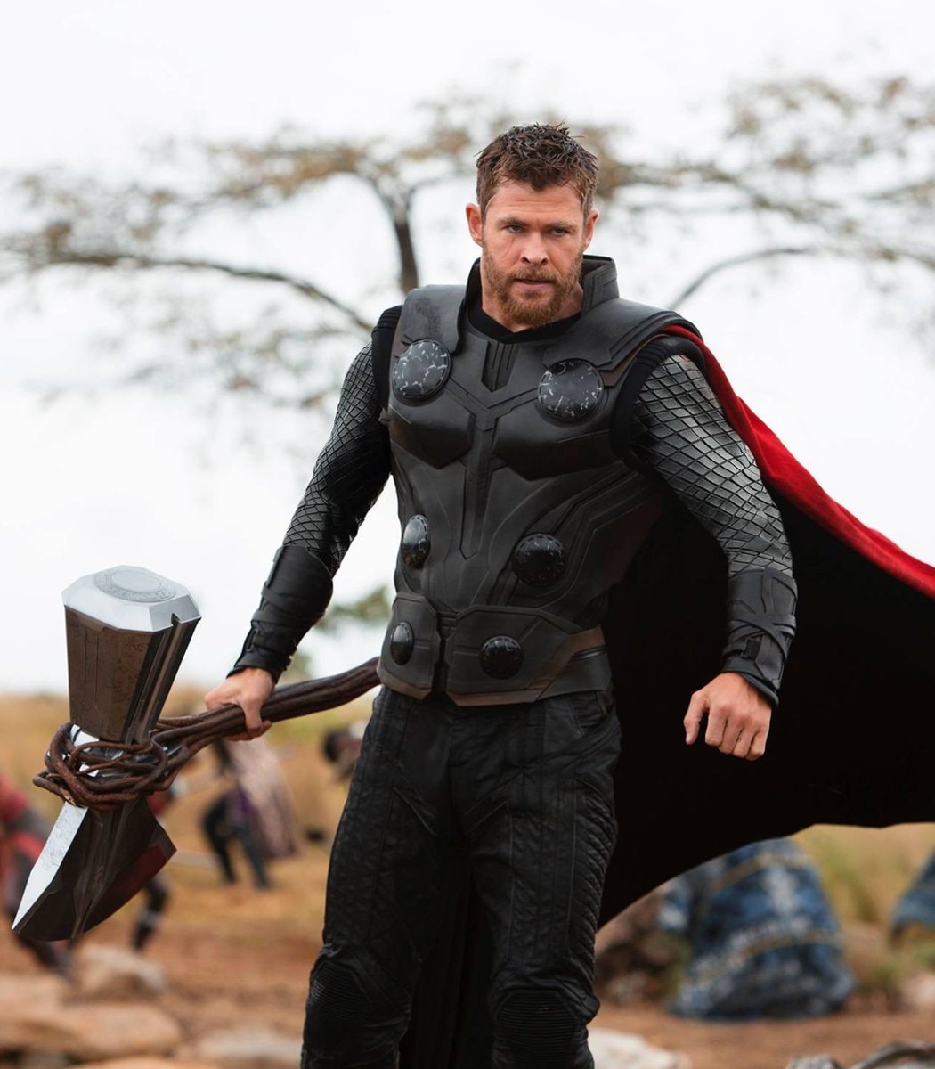 Chris Hemsworth portrait (photo 2 of 2)