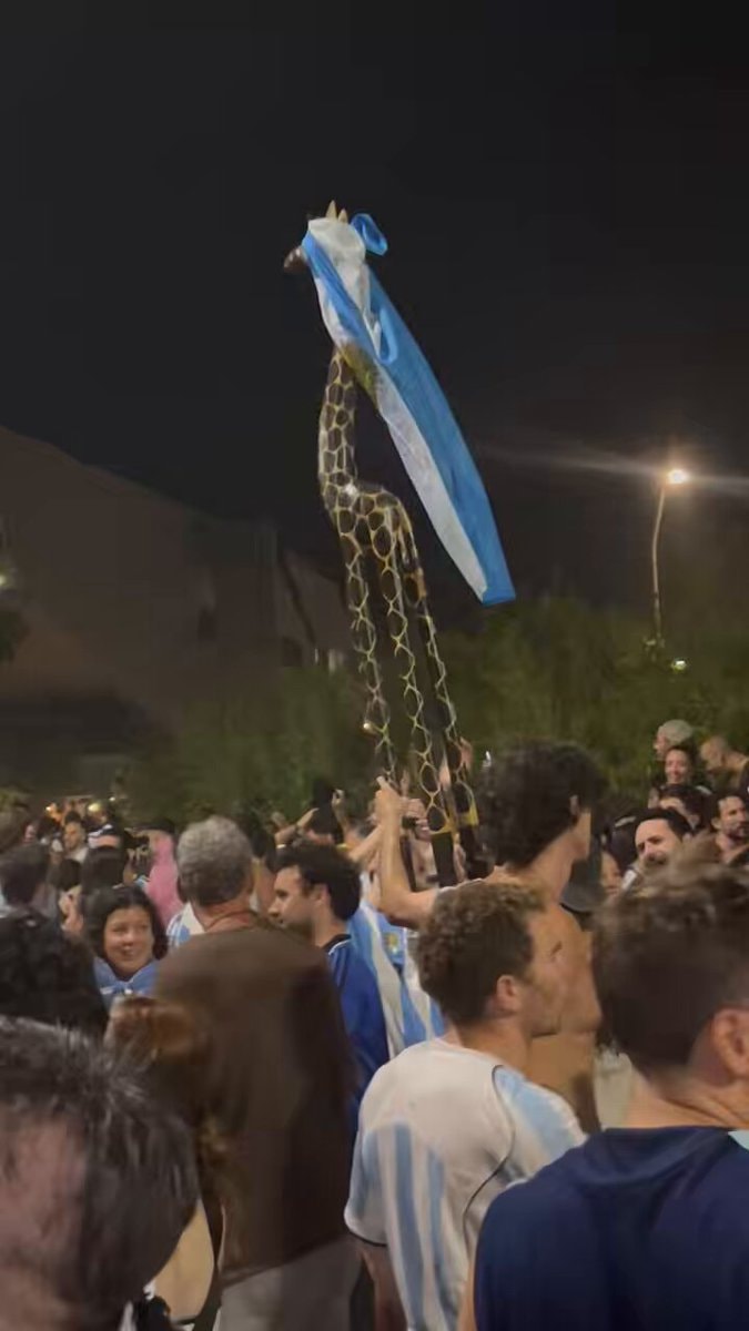 Argentinians celebrate in Barcelona