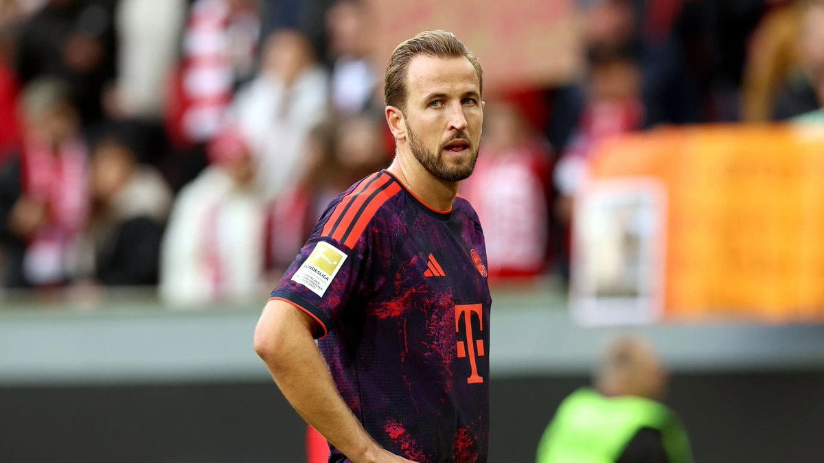 Harry Kane near Viking Stavanger