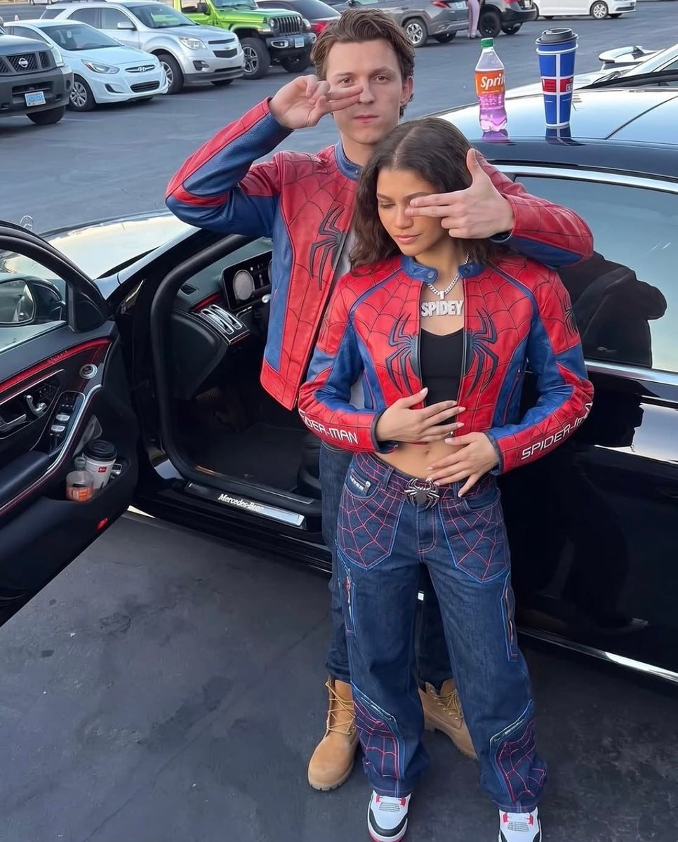 Zendaya Tom Holland marriage timeline (photo 2 of 2)