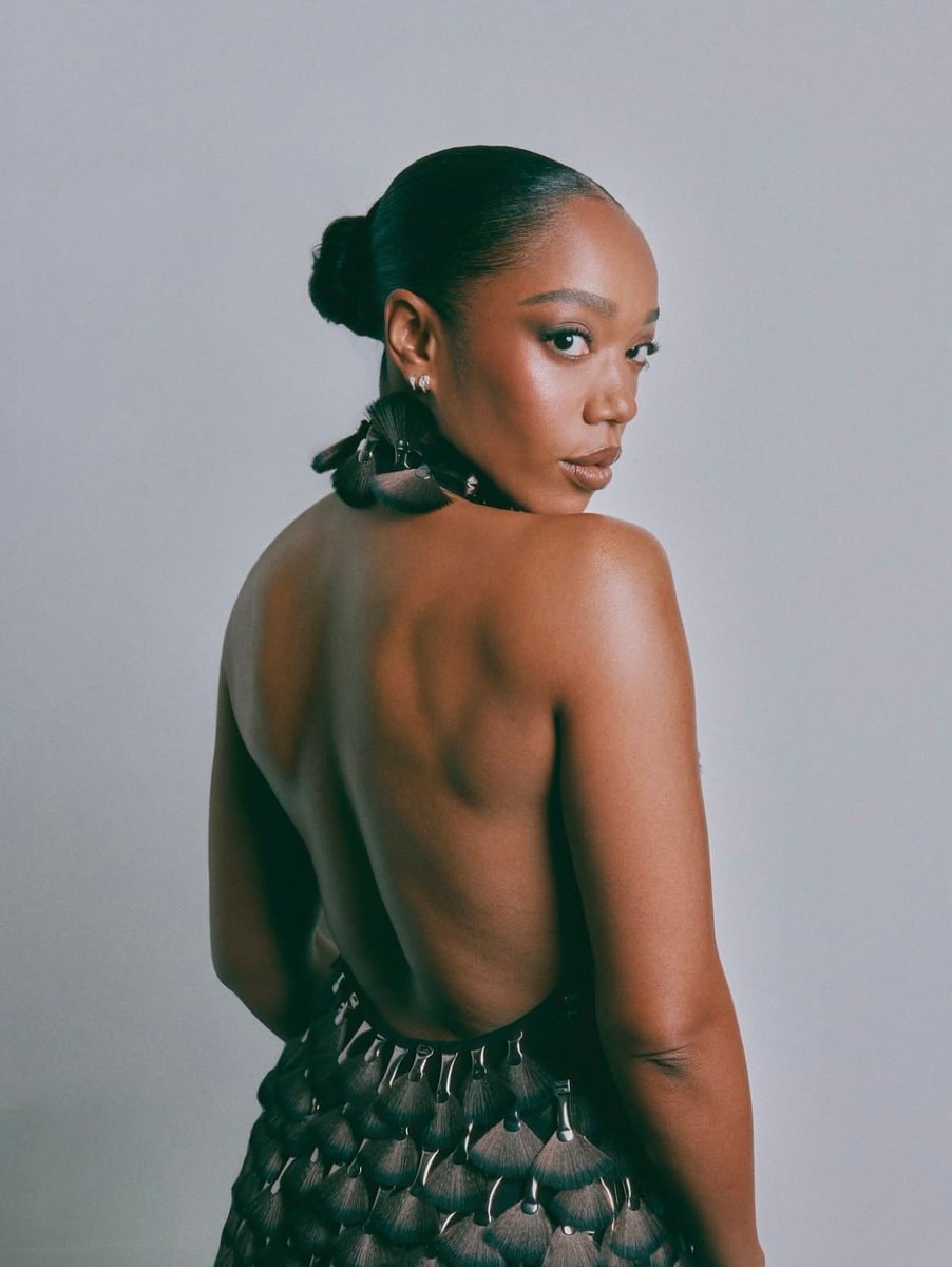 Naomi Ackie I LOVE BOOSTERS (photo 2 of 2)