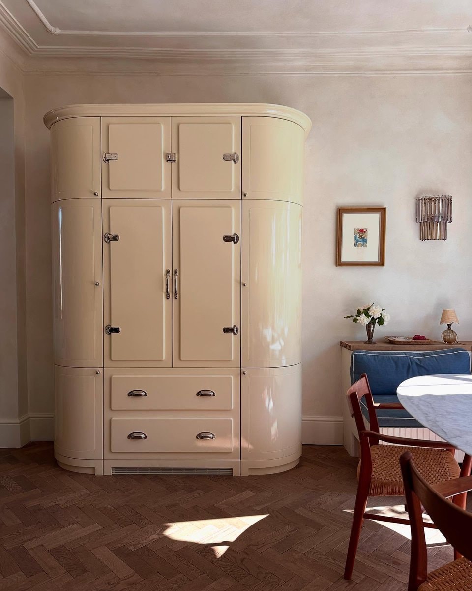 Vintage cream refrigerator (photo 2 of 2)