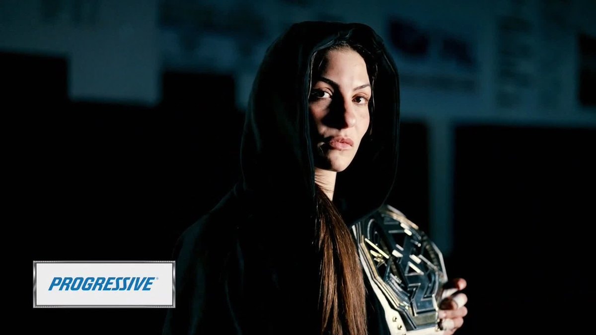 Kendal Grey trains with Julius Creed for Underground Match