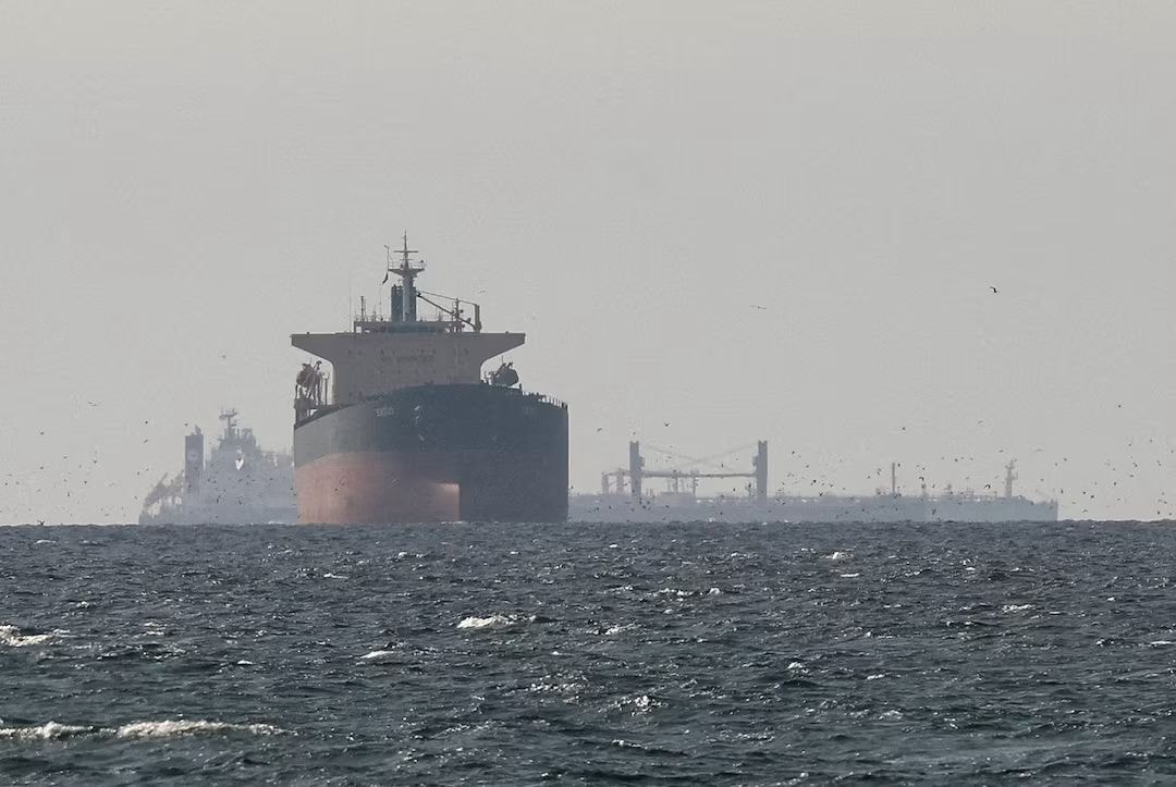 Donald Trump oil reserve drop (photo 3 of 3) Donald Trump oil reserve drop (photo 3 of 3)