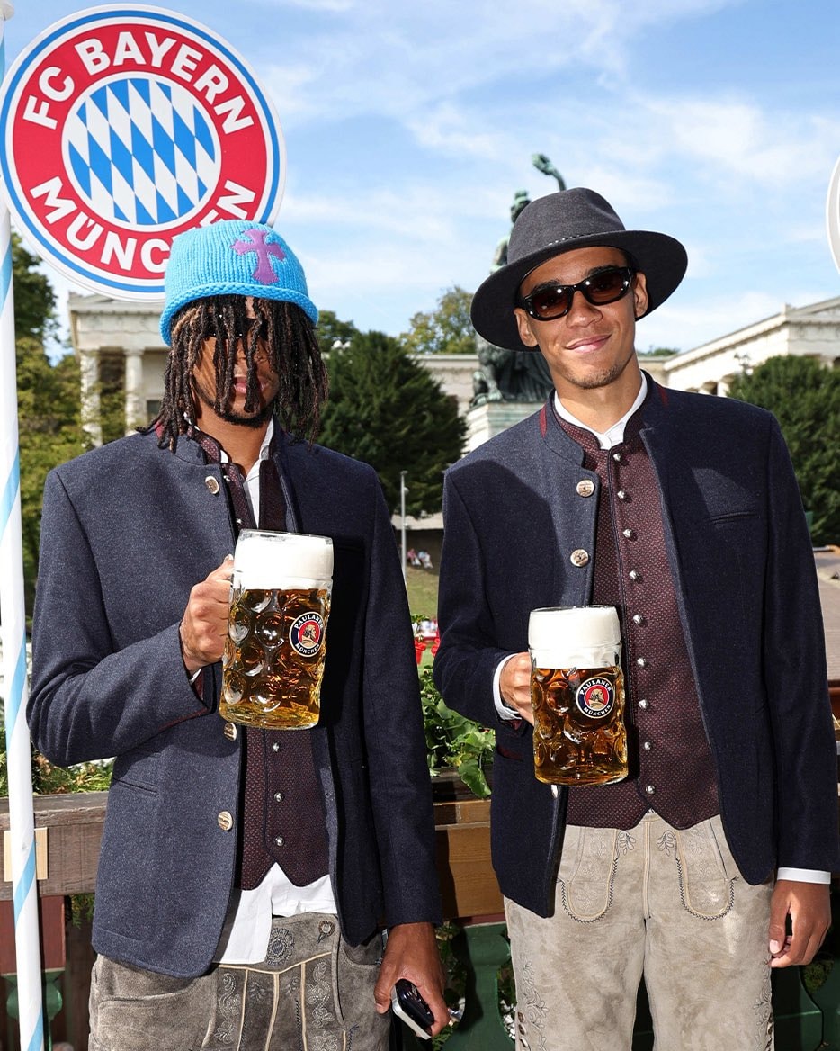 Bayern München beer steins