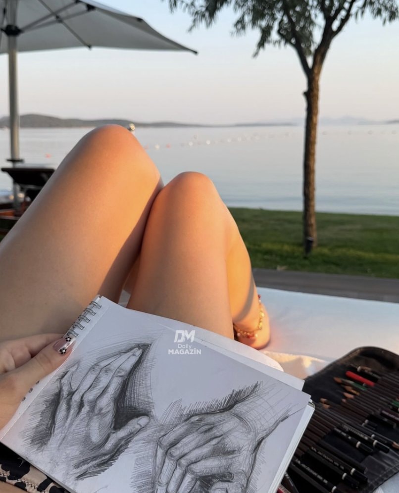 Cemre Baysel charcoal sketch (photo 1 of 2)