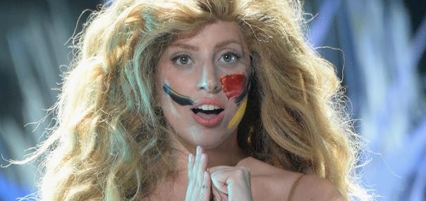 Lady Gaga Applause anniversary (photo 4 of 4)