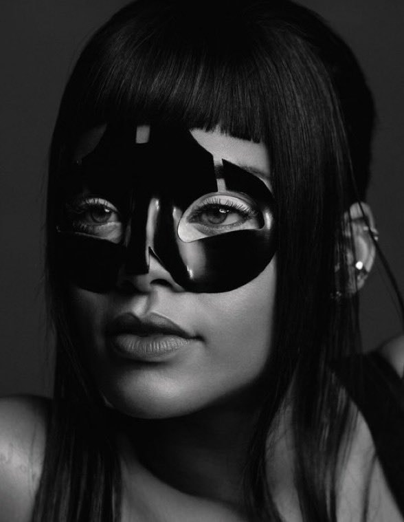 Tyla Rihanna Batman Mask Look (photo 2 of 2)