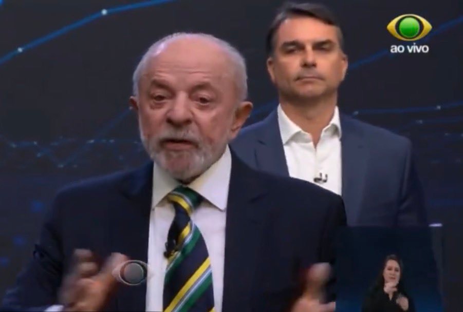 Flávio Bolsonaro debate strategy and 2016 (photo 2 of 2)