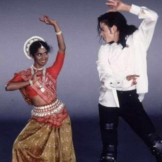 Michael Jackson Black or White cultural appreciation (photo 3 of 4)