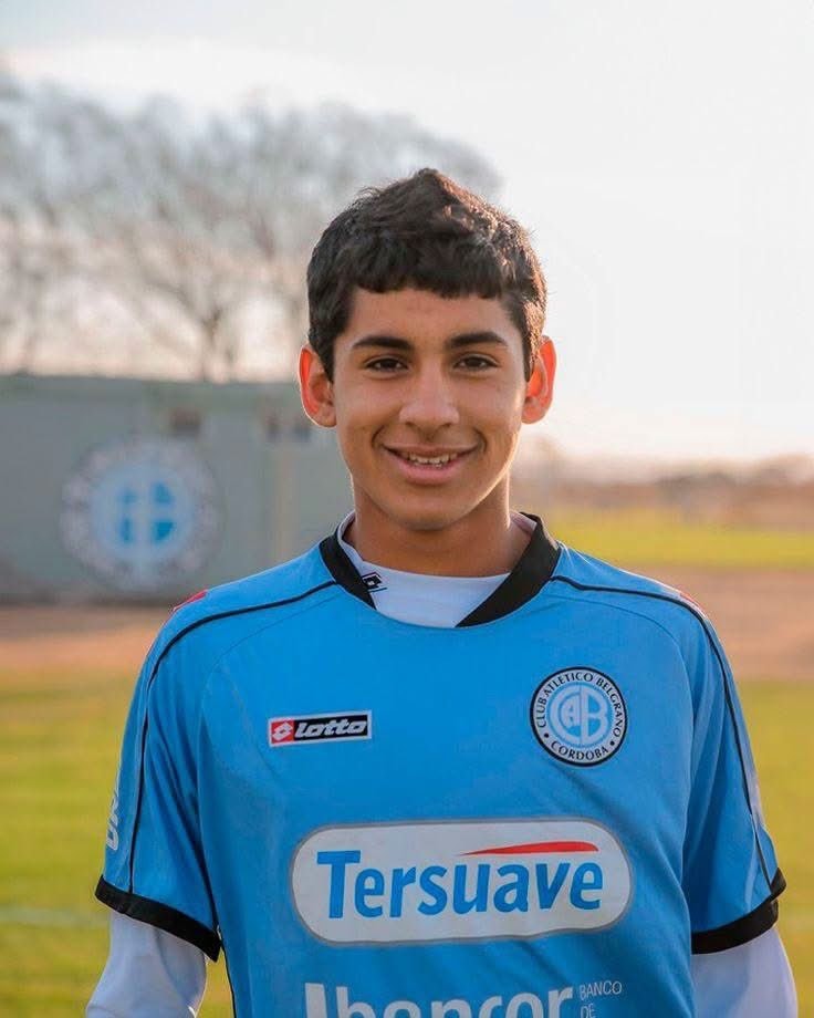 Boy revolutionizes central defender