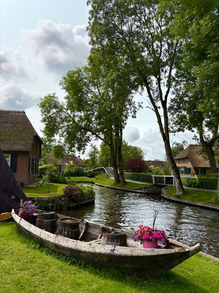 Giethoorn Netherlands (photo 2 of 4)