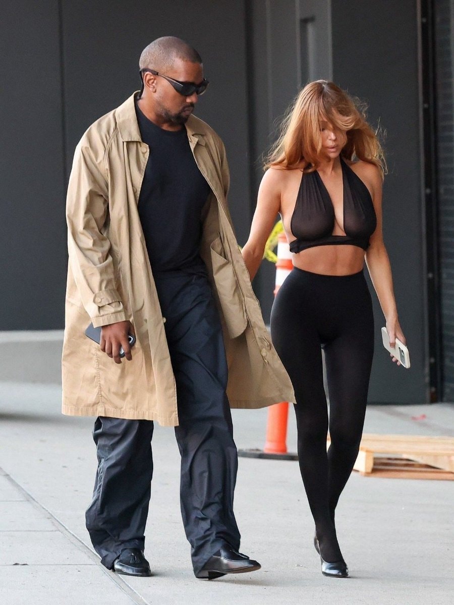 Kanye West and Bianca Censori in Los Angeles (photo 3 of 4)