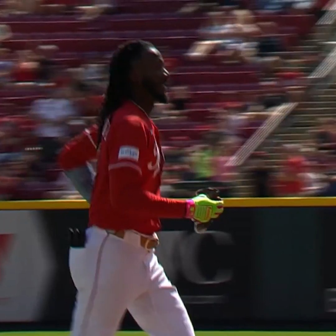 MLB baseball player running MLB baseball player running