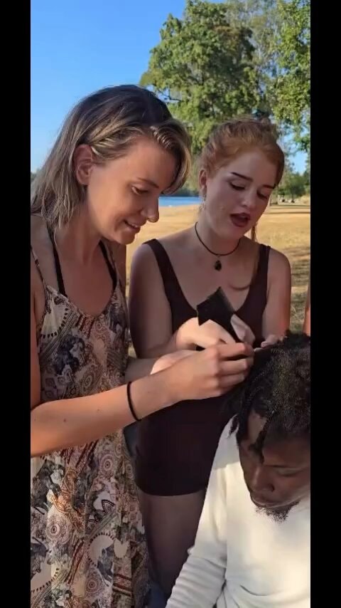 Viral picnic hair claim