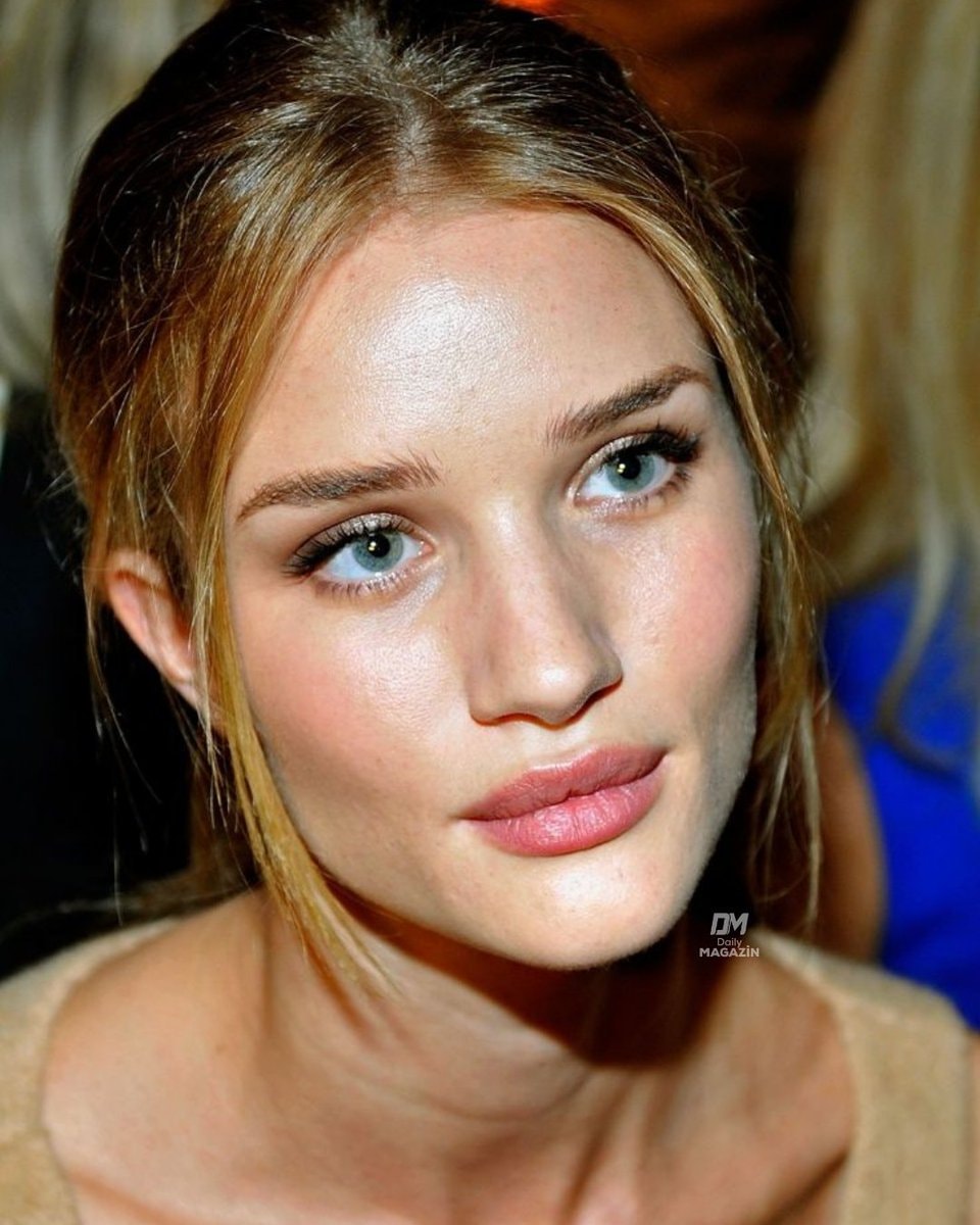 Rosie Huntington-Whiteley transformation (photo 2 of 2)