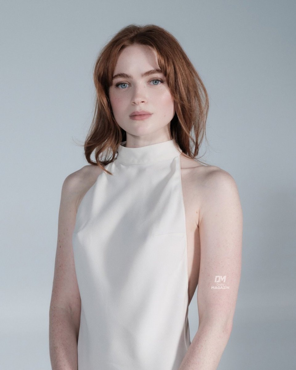 Sadie Sink (photo 2 of 2)