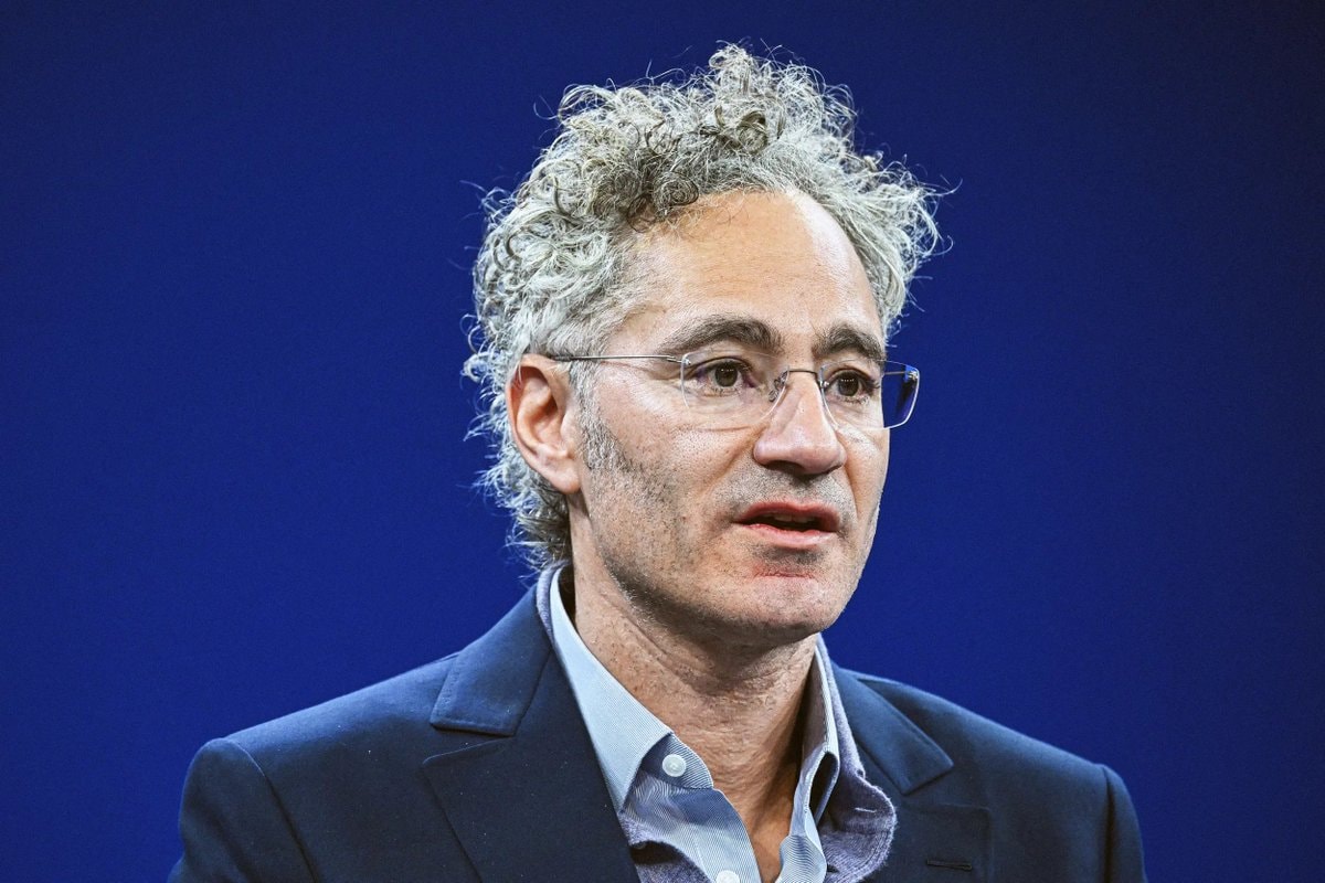UK government Palantir NHS contract pressure