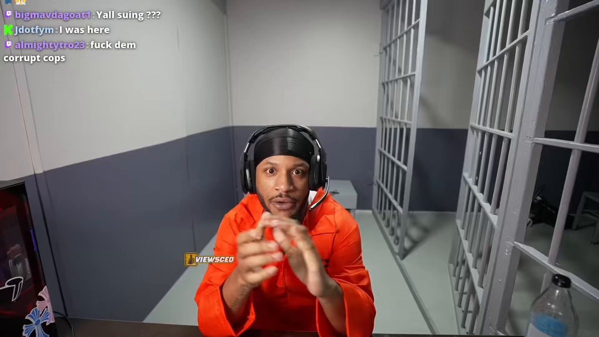 BenDaDonnn sues Texas County police