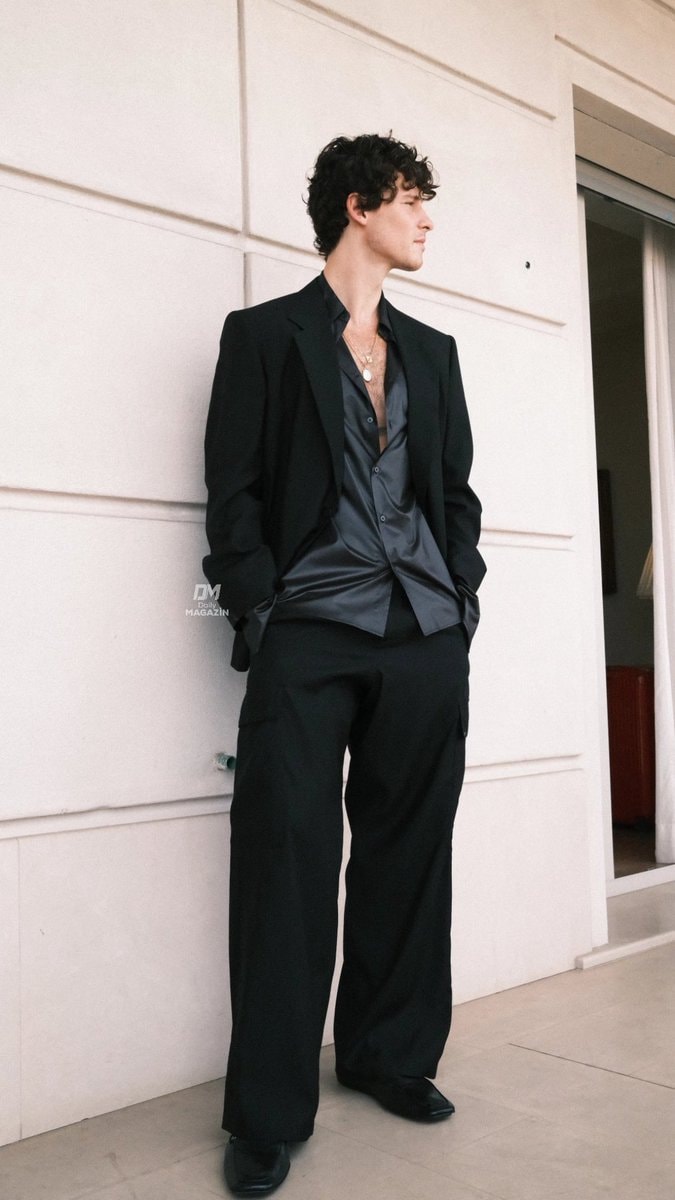 Shawn Mendes Vogue x Gucci shoot (photo 2 of 2)