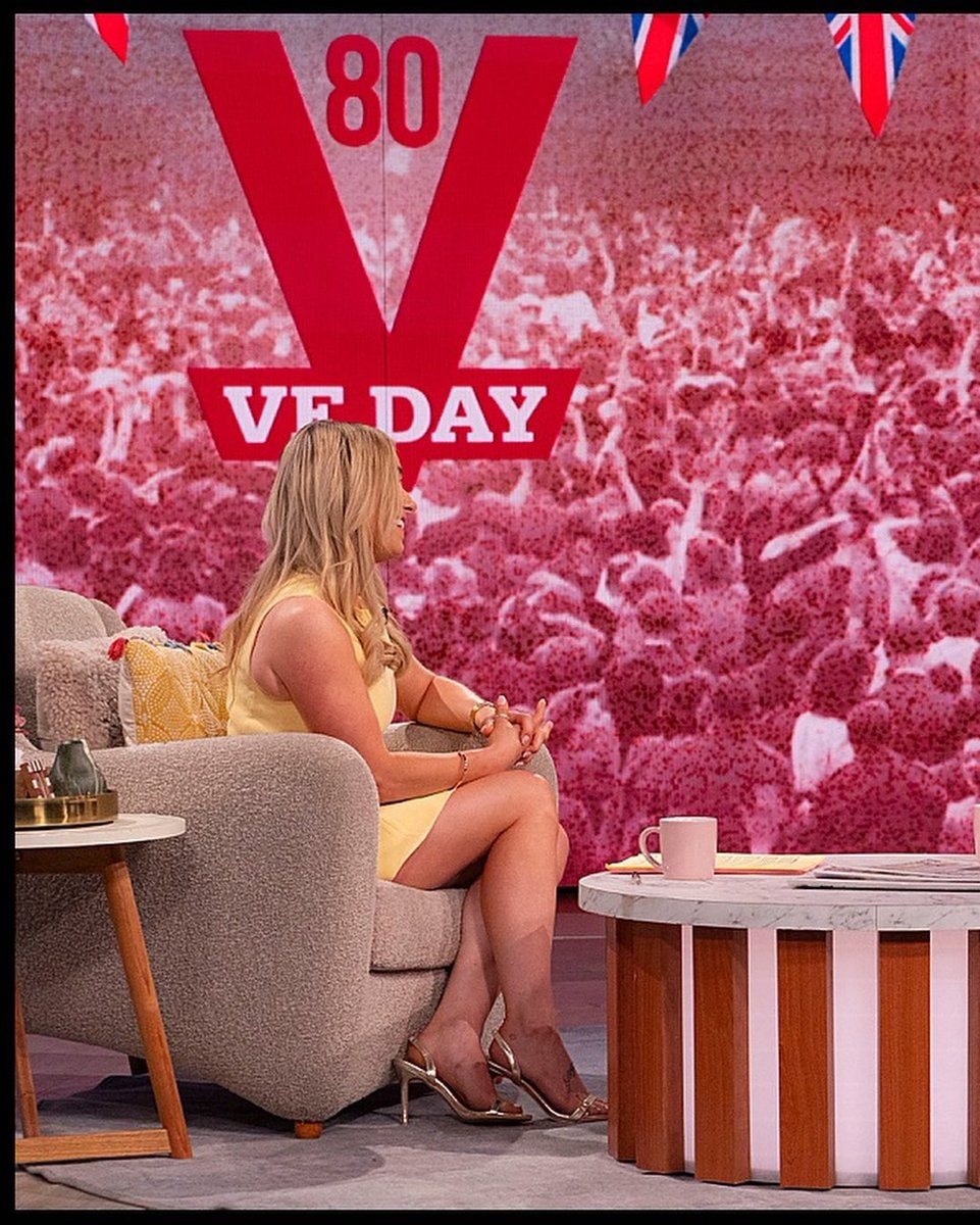 Sian Welby (photo 3 of 3)