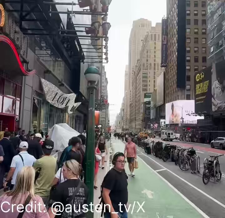 NYPD suspect shooting Times Square