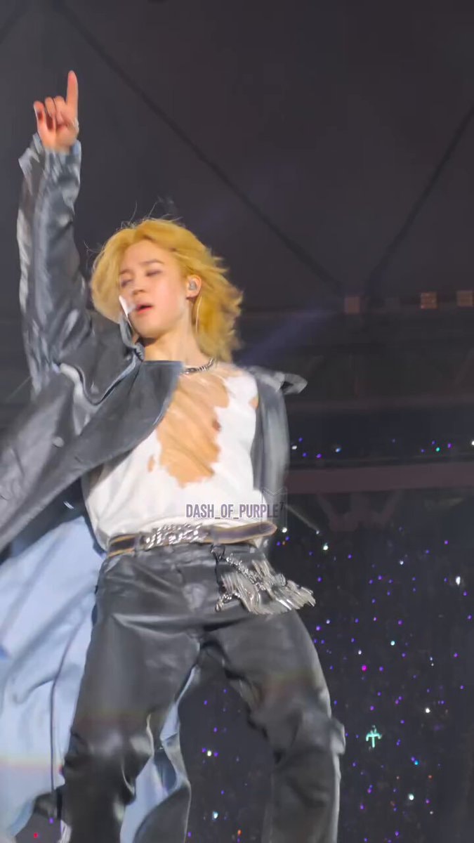 Jimin blonde hair stage moment