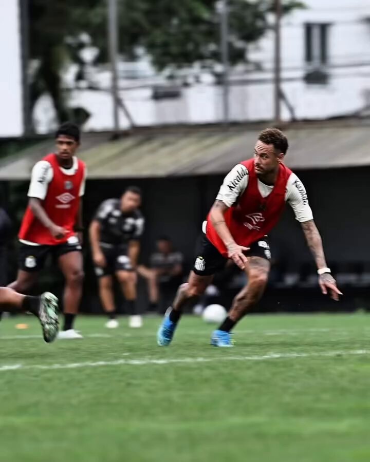 Neymar magical goal in training