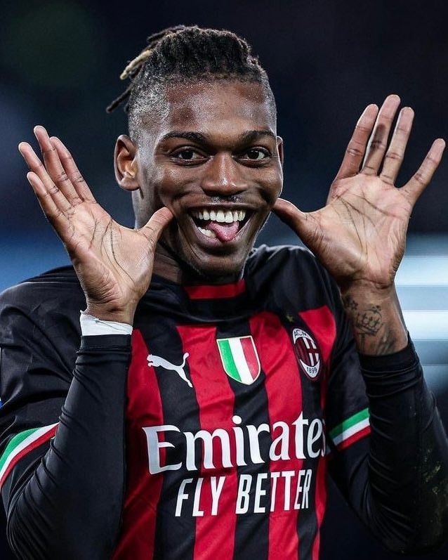 Rafael Leão Fenerbahçe transfer (photo 1 of 2)