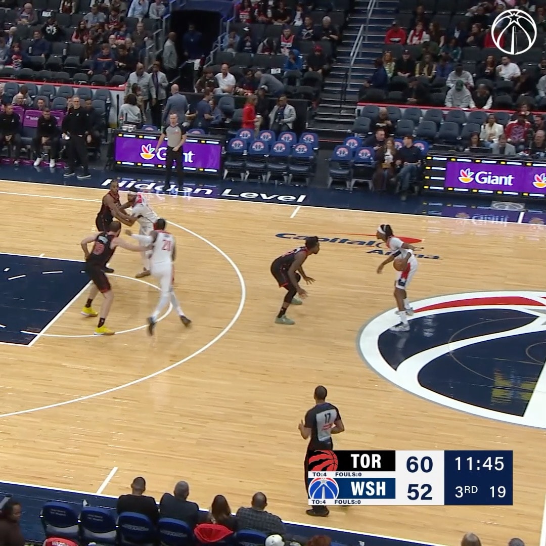 Trae Young Anthony Davis pick and roll alley-oop