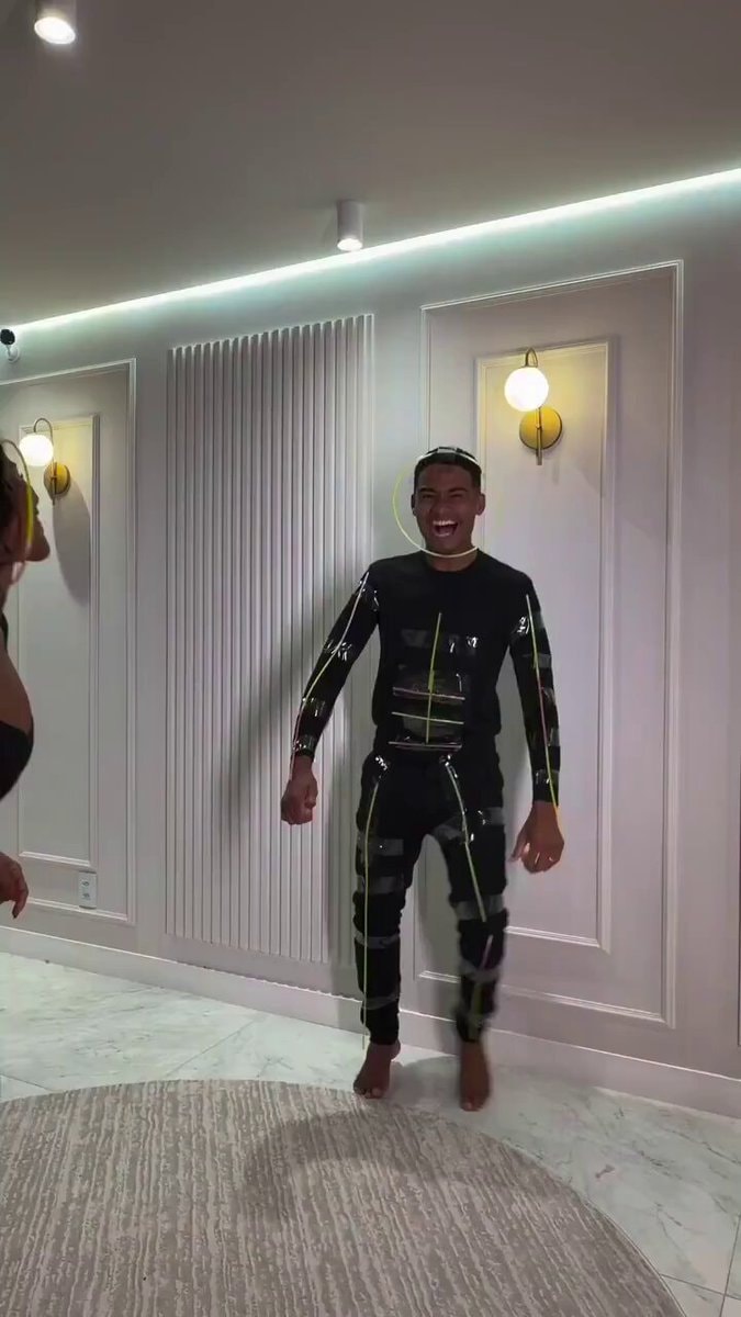 motion capture pregnancy announcement