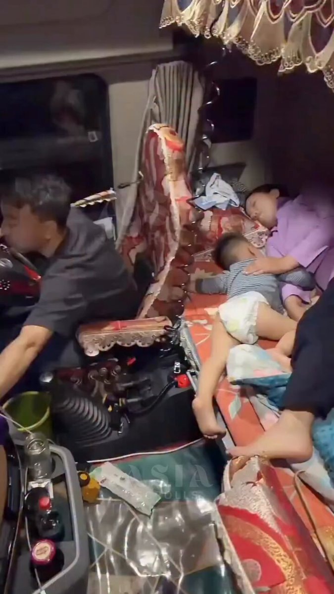 Chinese trucker cab tiny home