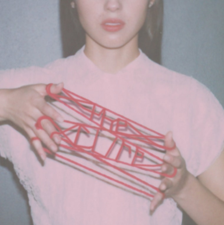Olivia Rodrigo the cure single (photo 2 of 2)