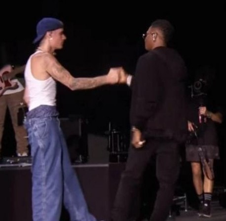 Justin Bieber, Wizkid and Tems performing at festivals (photo 3 of 3)