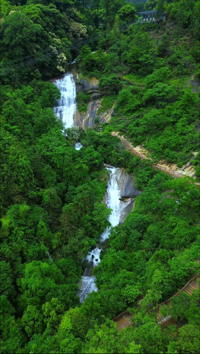 Wuyuan Jiangling Scenic Area (photo 3 of 4)